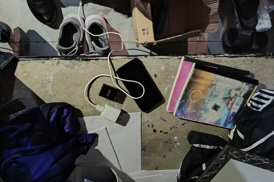 El operativo lo llevó a cabo el Gaula y la Fiscalía en la cárcel El Pedregal y permitió la incautación de celulares usados para extorsionar desde el interior del penal.