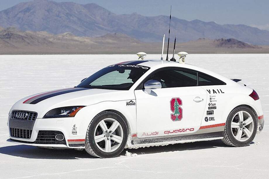 El Audi TTS Pikes Peak logró llegar a la cima de una legendaria montaña sin conductor a bordo, en sólo 27 minutos.