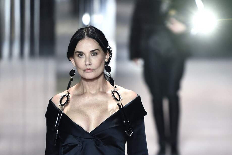 Demi Moore dijo que con Fendi había cumplido su sueño adolescente de desfilar como una “top” en Milán.