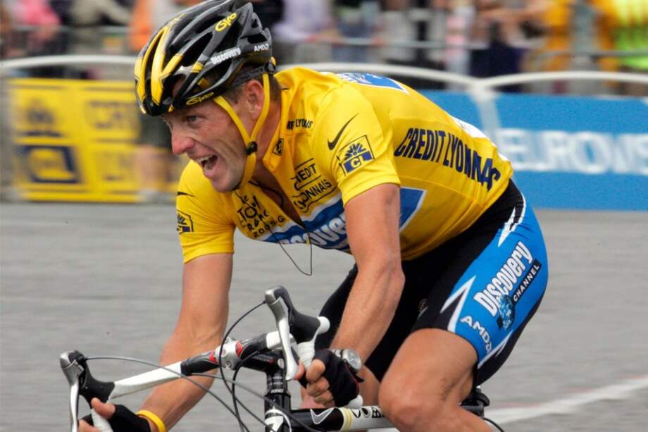 Durante más de 10 años, Nike patrocinó al pedalista Lance Armstrong / Archivo AFP