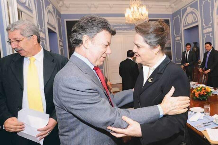 Clara López anunció que seguirán en la oposición a Santos