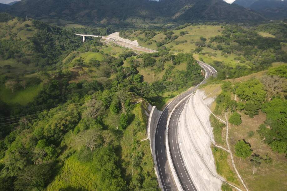 El proyecto de cuarta generación Pacífico 1 registra un avance del 70,42 %.