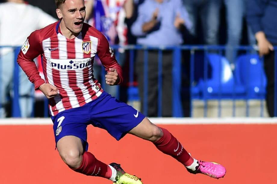 El francés Antoine Griezmann anotó el gol que le dio la victoria al Atlético de Madrid en la fecha 36 de la Liga BBVA. / EFE