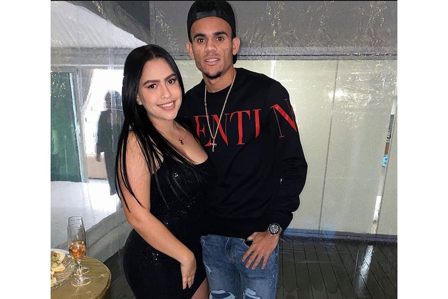 Luis Díaz y Geraldine viven ahora en Liverpool. Ella siempre lo ha apoyado, y él le dedica sus goles..