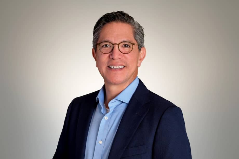 Chamorro, fue presidente de GM Colmotores de 2008 a 2012 y desde su ingreso a la compañía en 1993, se ha desempeñado en diversas asignaciones en el área Comercial de GM en Colombia, Chile, Brasil y USA evidenciando su orientación a los logros y resultados.