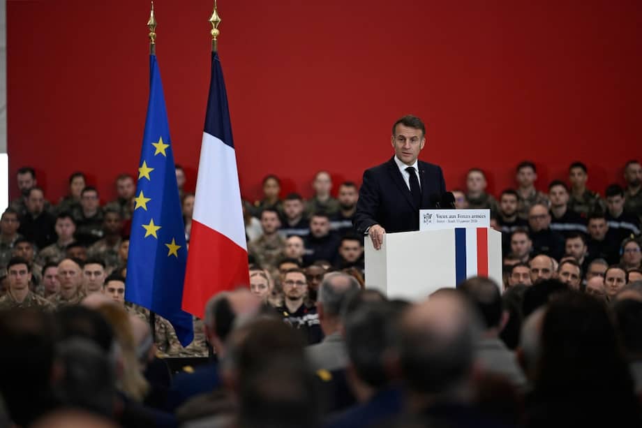 El presidente de Francia, Emmanuel Macron, afirmó que un primer equipo de militares franceses “ya está sobre el terreno”, y anunció que su país enviará más “medios terrestres, aéreos y marítimos” en los próximos días.