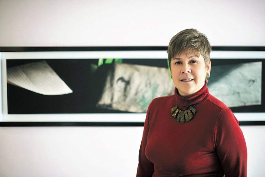 Ana Mercedes Vivas, quien también se desempeña como gerente de comunicaciones, en su oficina al oriente de la ciudad. /Gustavo Torrijos - El Espectador