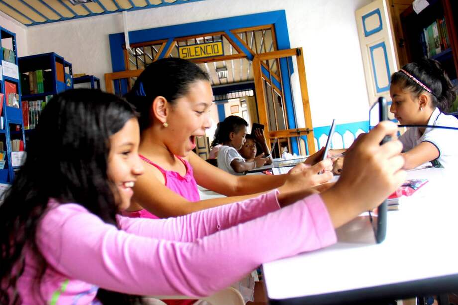 Ministerio de Cultura / Biblioteca pública de Marsella , Risaralda.