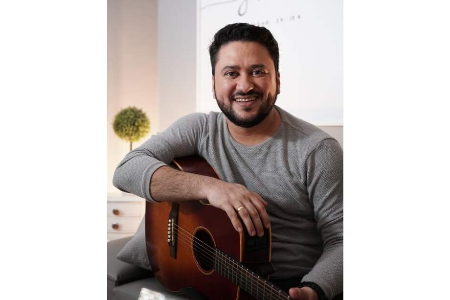 Con esta canción, el músico Luis Fabián espera que las personas encuentren un momento de paz y fe.