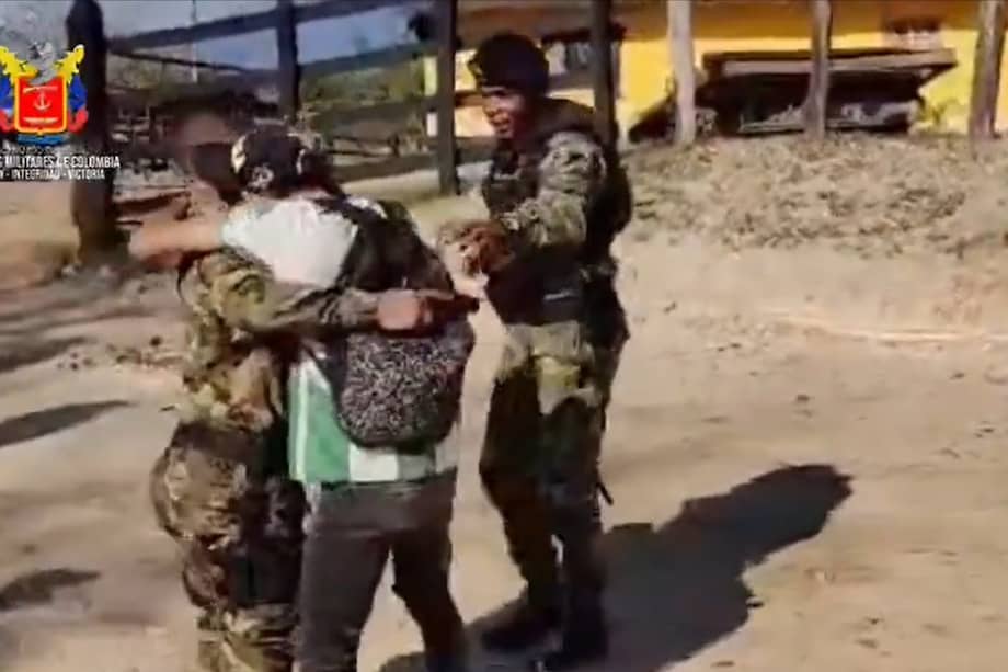 Momento en que es liberado el ciudadano./ Cortesía.