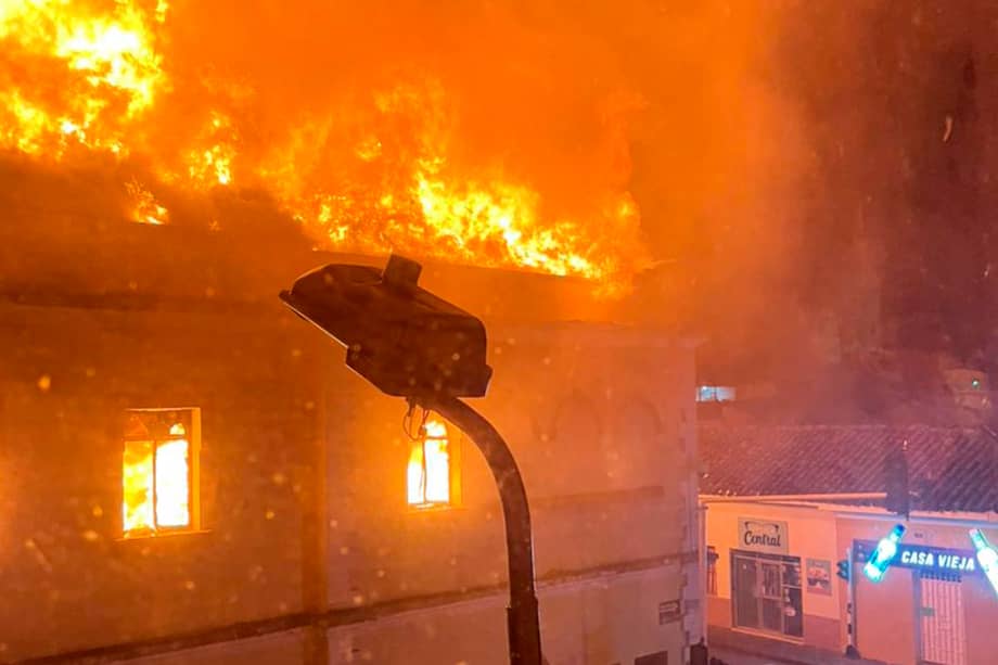 Incendio en el Palacio de Justicia de Tuluá