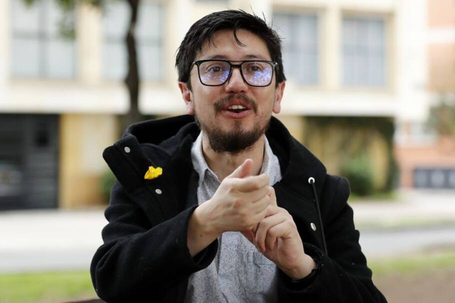 El escritor y editor Rodrigo Bastidas afirma que la ciencia ficción tiene "especie de visión política que permite ver la realidad a través de la extrapolación de mundos".