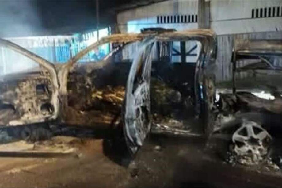 Patrulla atacada con explosivo en Tumaco. / Foto: @GustavoAndresG_