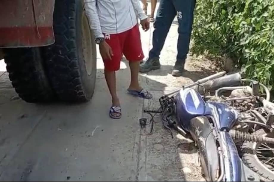 La Policía indicó está realizando las investigaciones para identificar las circunstancias en las que se presentó el siniestro vial.