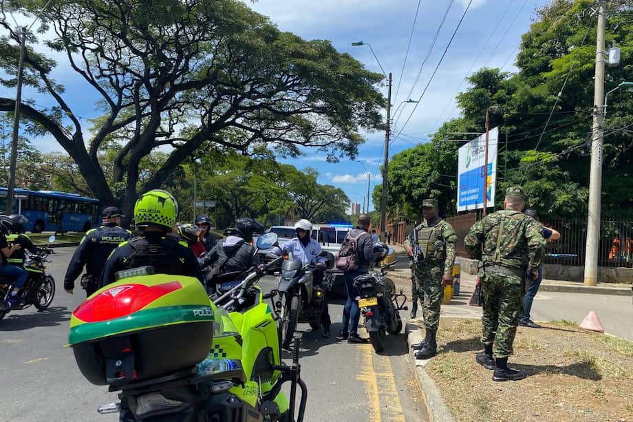 Hasta el momento, no hay afectaciones al personal militar ni a la población civil.
