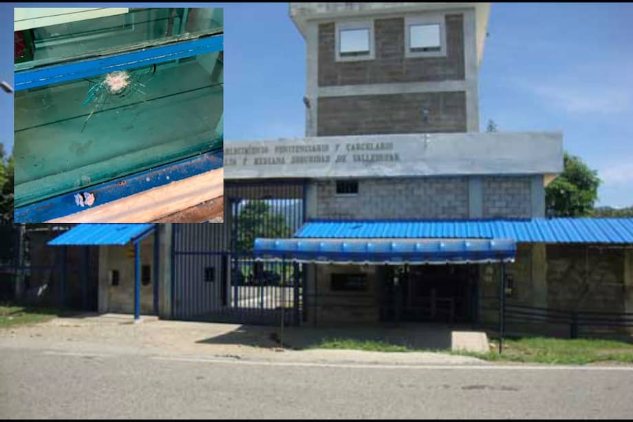 Así quedó una de las ventanas de la entrada principal de La Tramacúa.