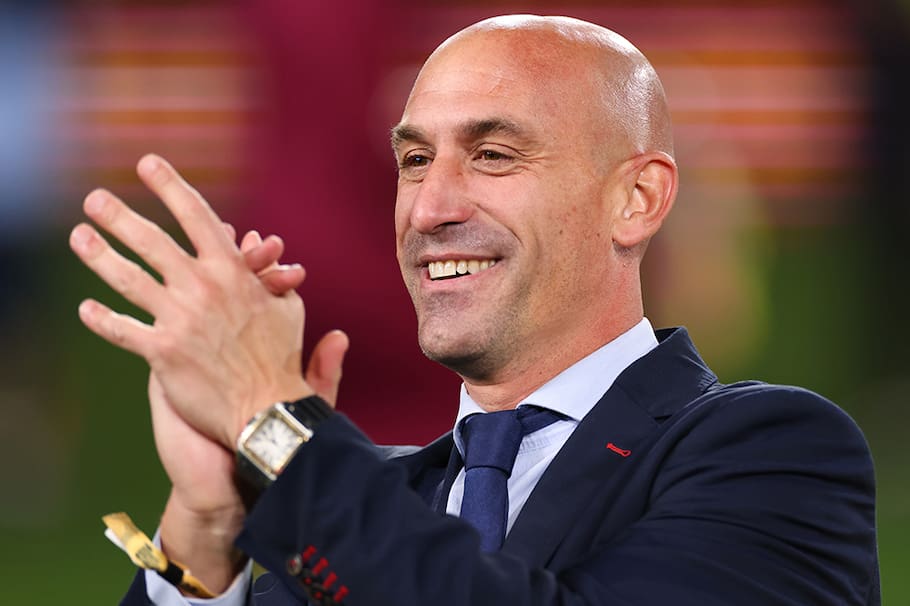 Luis Rubiales fue futbolista profesional.