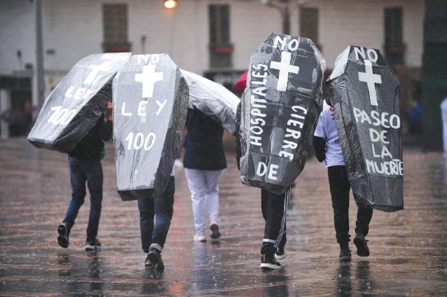 La lluvia frenó el ímpetu del arranque de la nueva jornada de protestas en el país.
