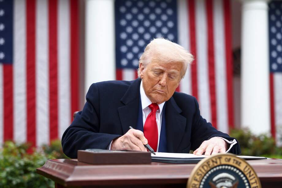 Los científicos sugieren que la administración de Trump "está involucrándose en censura", destruyendo la independencia que necesitan