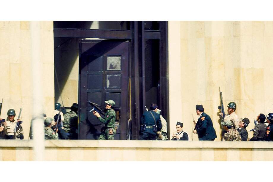 El fiscal Eduardo Montealegre ordenó reunir todos los expedientes que circulan por diferentes despachos de la Fiscalía para conseguir resultados más efectivos en la investigación. / Archivo