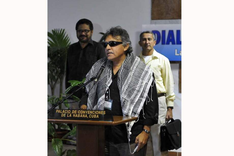 ‘Jesús Santrich’, hablando ayer ante los periodistas en el Palacio de Convenciones de La Habana (Cuba). / EFE