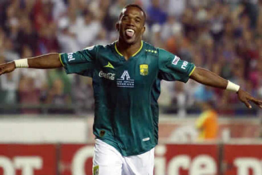 Burbano impulsó la victoria de León ante las Chivas en el Apertura mexicano