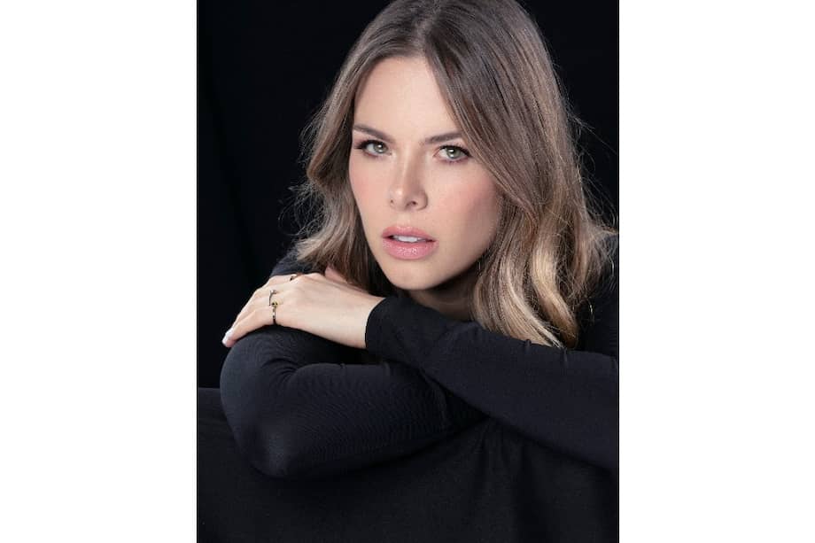 La actriz Isabela Córdoba asegura que su personaje en "Vecinos" le enseñó a omitir los juicios de valor en cualquier situación o escenario. / Juliana Tappan