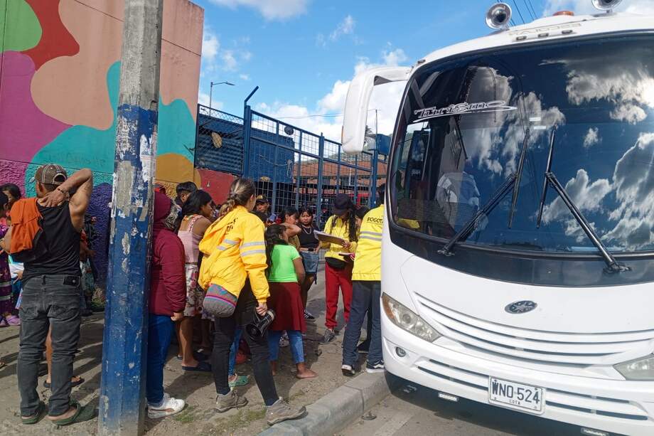 187 personas fueron trasladadas de La Rioja a servicios de la Secretaría de Integración Social de forma provisoria. De ellas, 140 fueron niñas, niños y adolescentes y 47 adultos (seis de ellos eran mujeres lactantes).