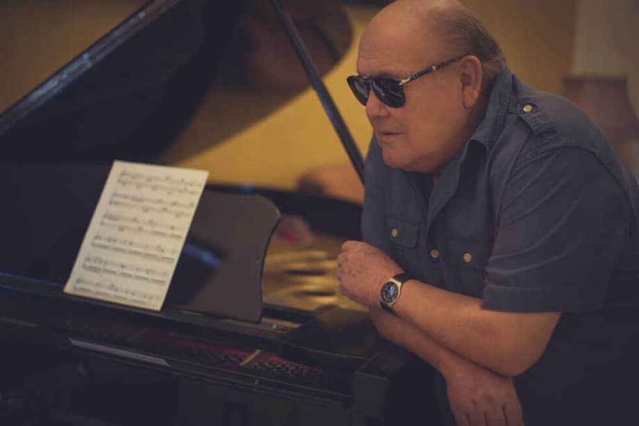 El más reciente disco de Leo Dan se llama "Celebrando una leyenda" y en él colaboran personajes como Vicente Fernández, Palito Ortega y Ricardo Montaner. / Cortesía