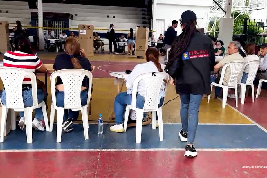 La Fiscalía aseguró que hay otras 12 personas capturadas por delitos como homicidio, concierto para delinquir, tráfico de estupefacientes, hurto, violencia intrafamiliar, acceso carnal abusivo con menor de 14 años y acceso abusivo a sistema informático.