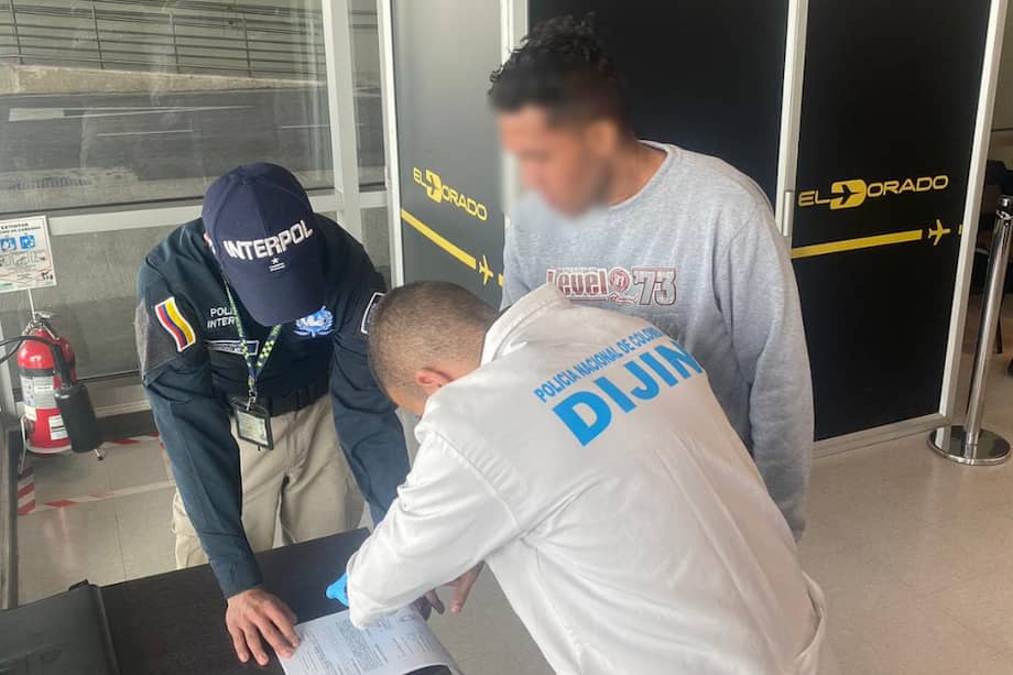 Extraditan a España a un colombiano que acosaba sexualmente a menores de edad por internet.