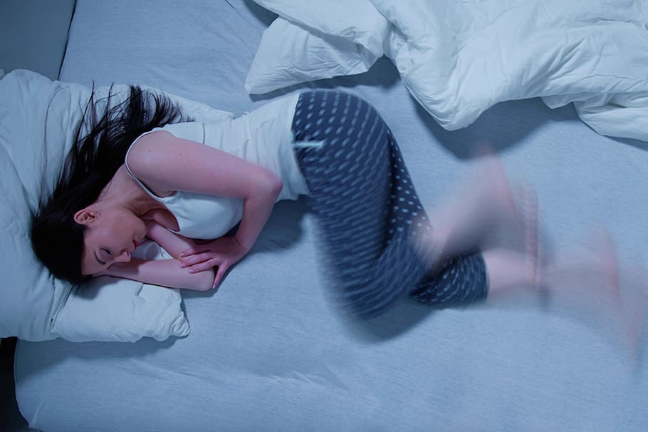 El síndrome de las piernas inquietas (SPI), también conocido como enfermedad de Willis-Ekbom, es un trastorno neurológico que afecta a un porcentaje significativo de la población mundial.