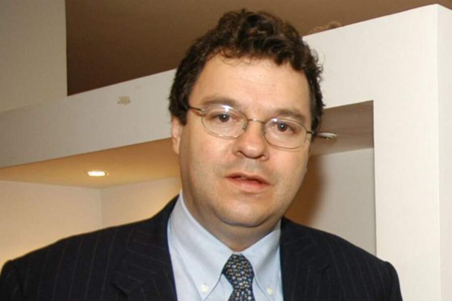 La elección del nuevo defensor del Pueblo, Carlos Negret, no cumplió con las promesas de transparencia prometidas por el Gobierno en elecciones anteriores. / Foto: Revista Semana