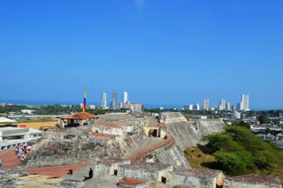 La réplica de la espada podría ser trasladada al Castillo de San Felipe. /Alcaldía de Cartagena