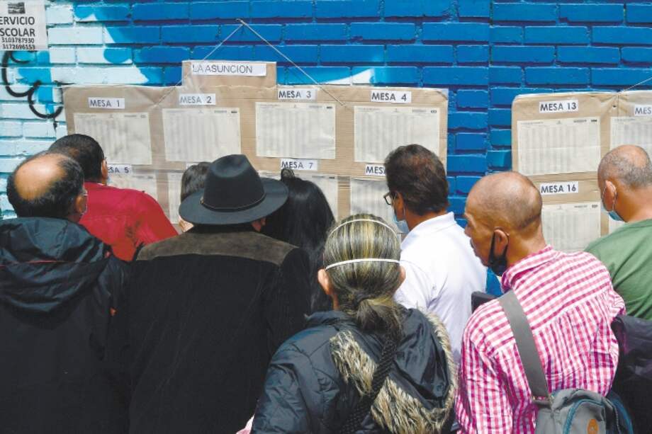 Contrario a lo que se cree, los votantes colombianos tienen más puntos en común que en desacuerdos y no hay polarización.