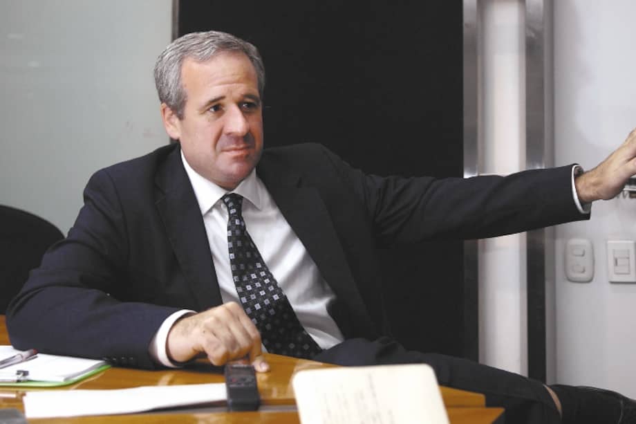 Isacson advierte: “Los videos y los relatos de abusos (de agentes) en las actuales protestas y las agresivas palabras de los directores de la Policía y del ministerio de Defensa, han despertado las alertas de los responsables políticos de Estados Unidos”.