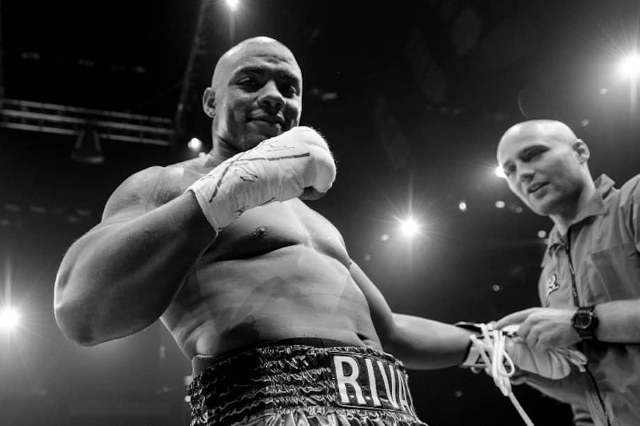 Óscar Rivas, el primer campeón mundial de peso Bridger del Consejo Mundial de Boxeo. / Getty Images
