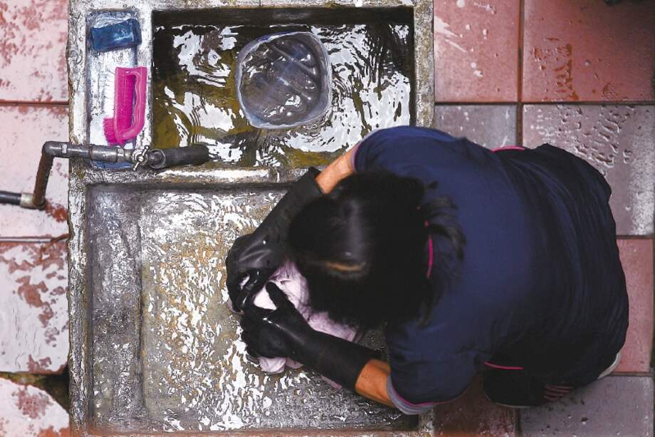 Solo el 17 % de las mujeres que ejercen este oficio (es decir, 111 mil ciudadanas), tiene acceso a seguridad social.