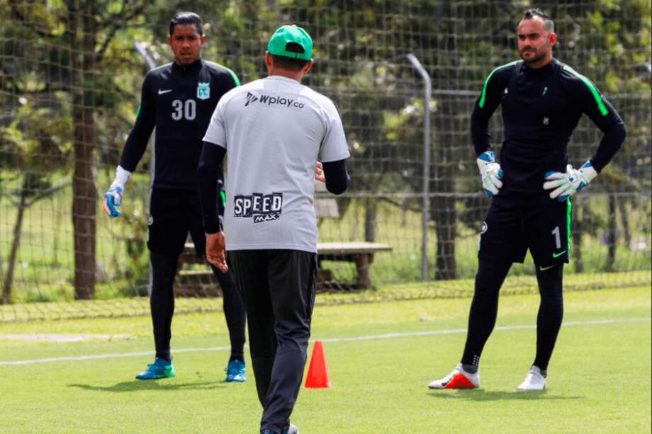 José Fernando Cuadrado (dere.) será el arquero titular del encuentro en el Atanasio Girardot. / Nacional.