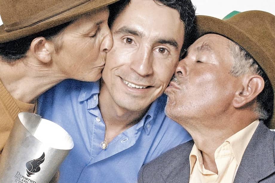 Mauricio Soler, junto con sus padres María del Carmen Hernández y Manuel Antonio./ El Espectador