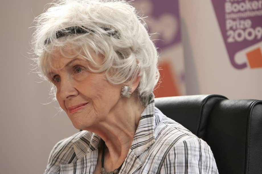 Alice Munro fue reconocida por sus cuentos cortos, algunos de los cuales fueron adaptados al cine.
