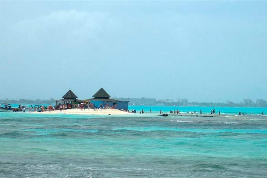 Armada no se retirará de aguas que La Haya cedió a Nicaragua