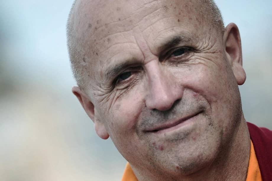 Hombre denominado como el más feliz del mundo recomienda el amor como mejor inversión