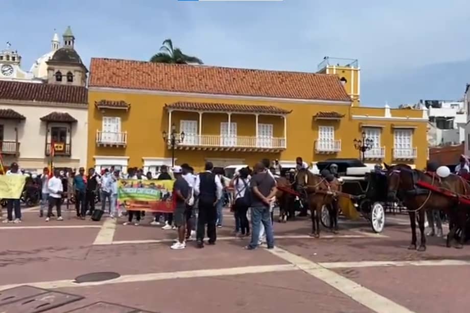 Los cocheros también pidieron justicia tras el asesinato de uno de los conductores el fin de semana.