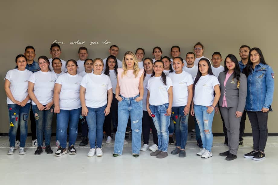 "Más del 70% de las personas que hoy hacen parte de nuestra nómina empezaron con nosotros a construir esta empresa que hoy es una familia".