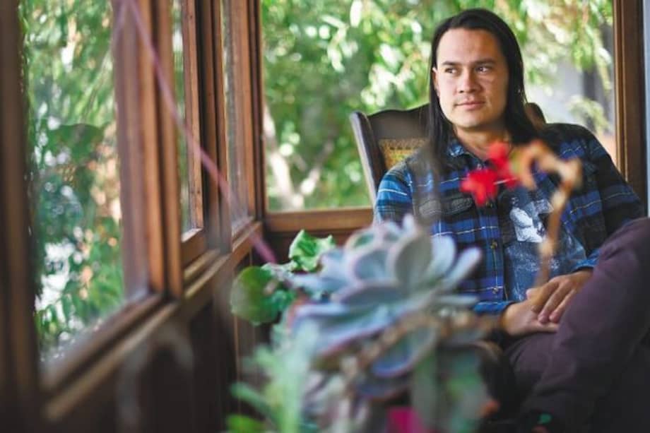 G Jaramillo Rojas, autor del libro "Sur", considera que caminar es una oportunidad de viaje y de refugio para explorar en el interior de cada quien.