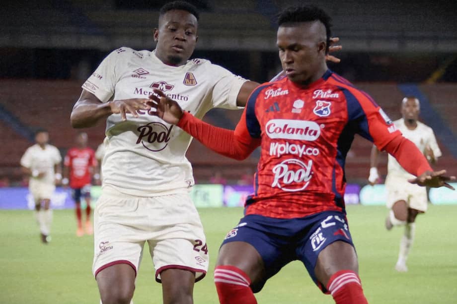 El equipo pijao remontó el 1-0 inicial, pero las expulsiones de Yhorman Hurtado y Elan Ricardo le permitieron al local empatar el marcador y finalizar el marcador 2-2.