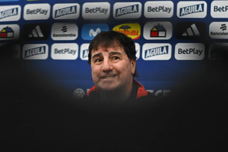 Néstor Lorenzo, en rueda de prensa.