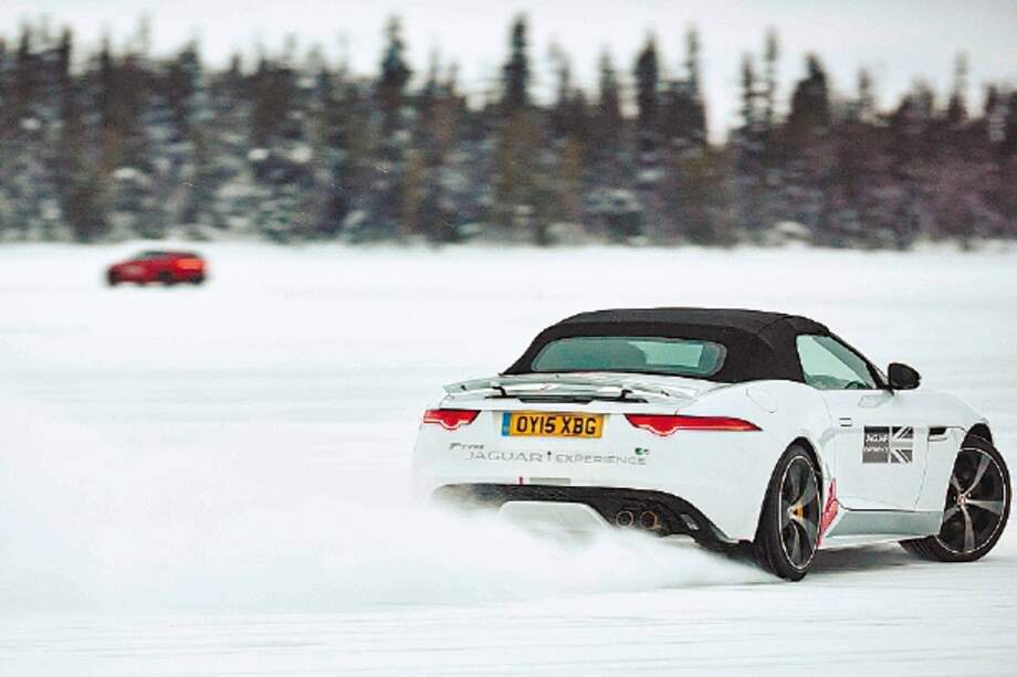 En particular, los cambios bruscos de temperatura pueden influir en el funcionamiento de diversos componentes del carro, desde el sistema de encendido hasta los sistemas de lubricación y refrigeración.