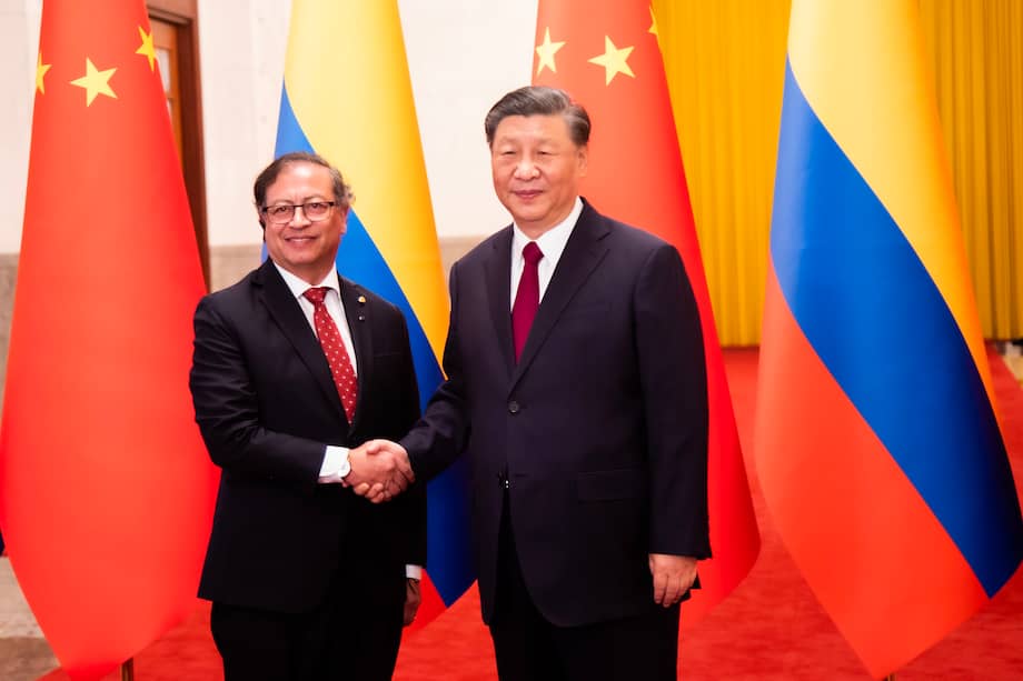 El presidente Gustavo Petro y el presidente de la República Popular de China, Xi JinPing.